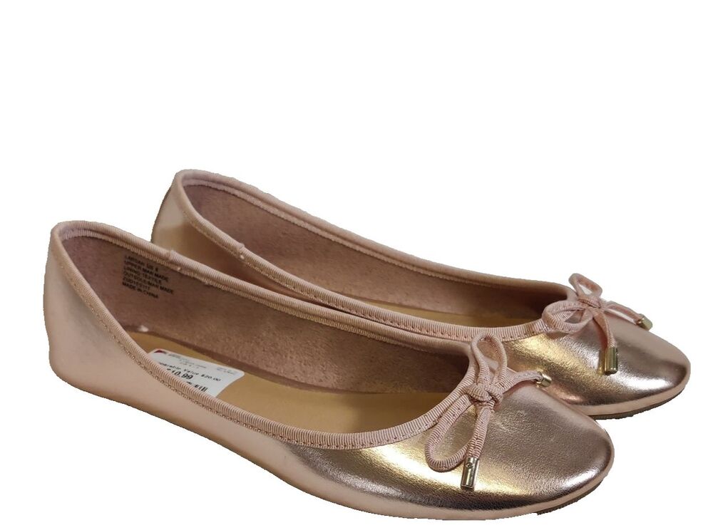 Women's Rose Gold Ballet Style Flats, slip on Size 8 New